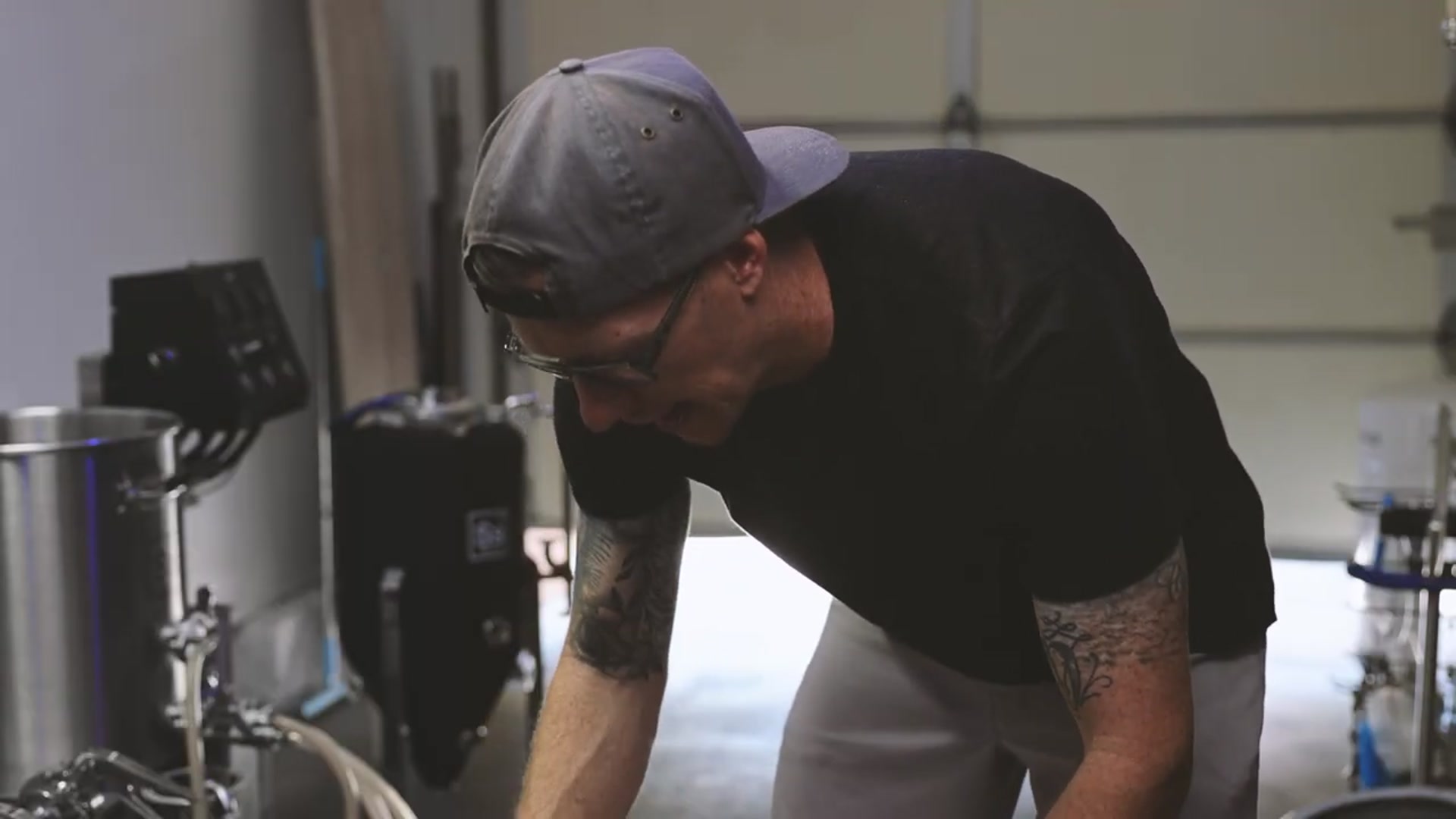 Video thumbnail for Brewing a German Pils Beer At Home (Grain to Glass)(720P_60FPS)