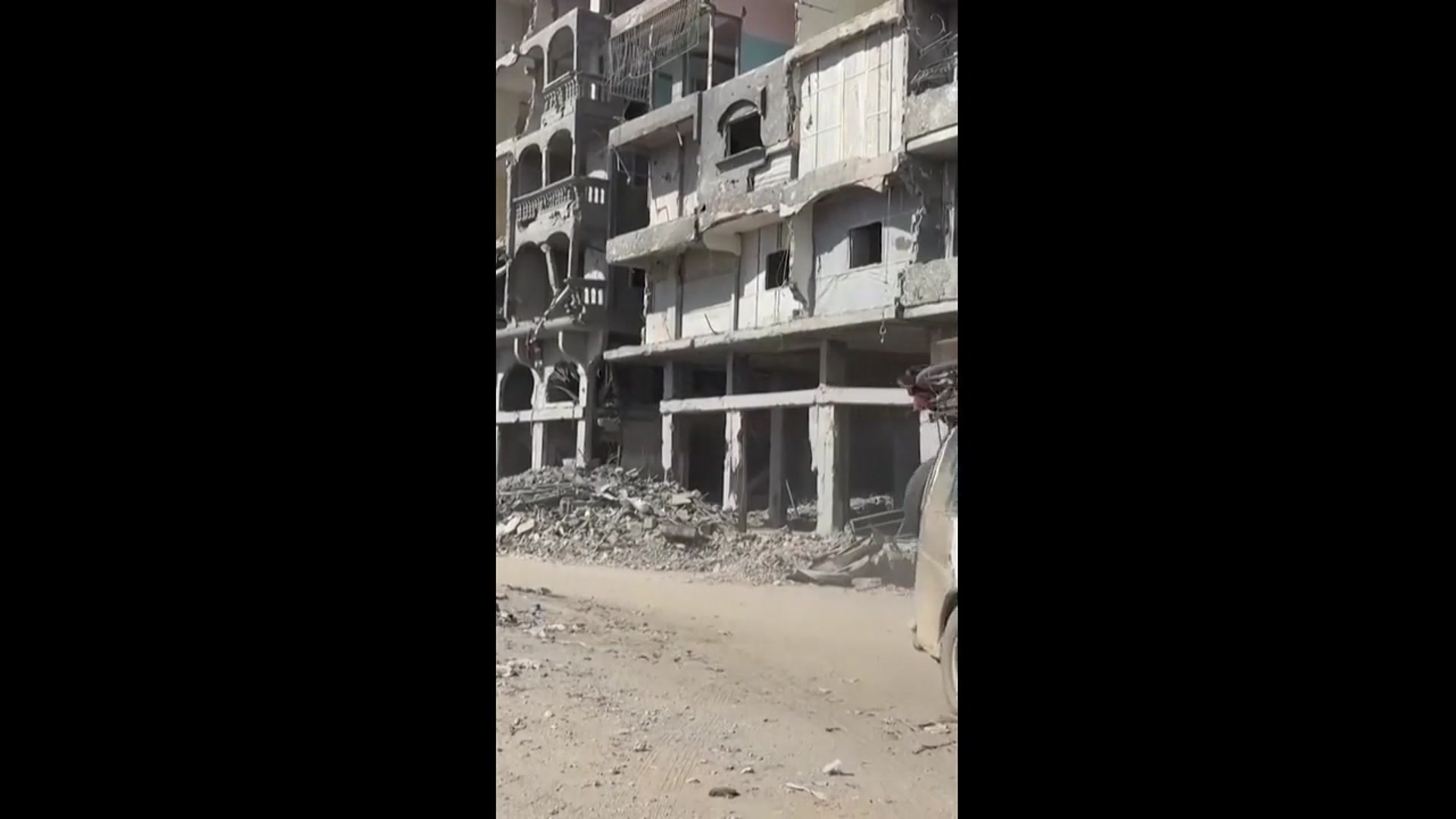 'Video thumbnail for Israel’s relentless bombing of Gaza hinders recovery of captives’ bodies'