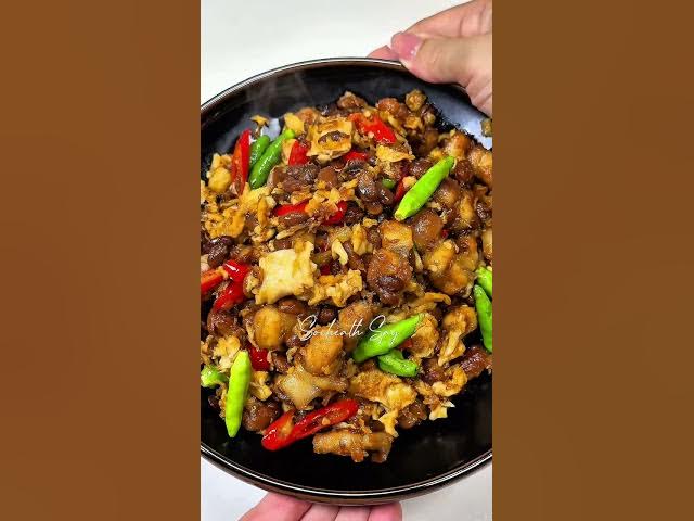 Video thumbnail for របៀបធ្វើឆាសៀងសាច់ជ្រូក