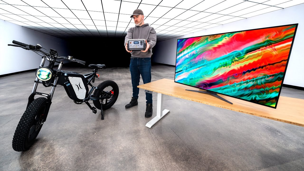 Video thumbnail for 10 Cool Gadget Deals for Holiday 2022