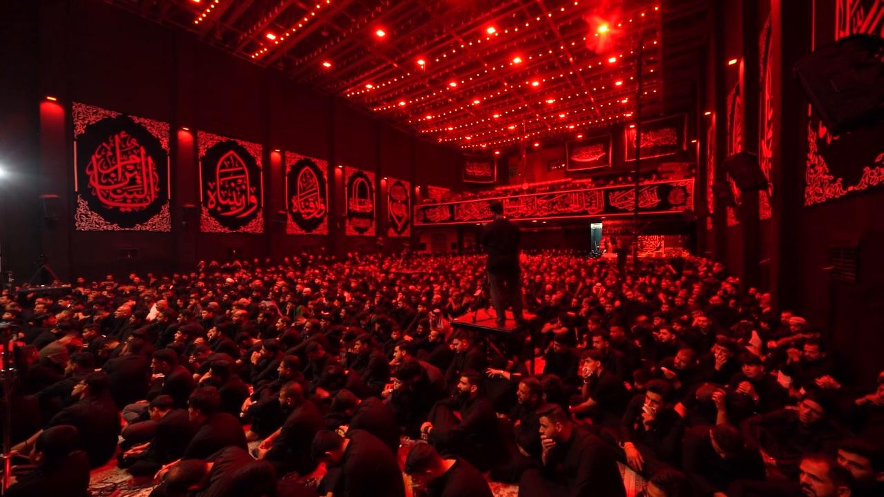 Video thumbnail for Iraq: Worshippers gather at Imam Ali Shrine for Muharram mourning in Najaf.