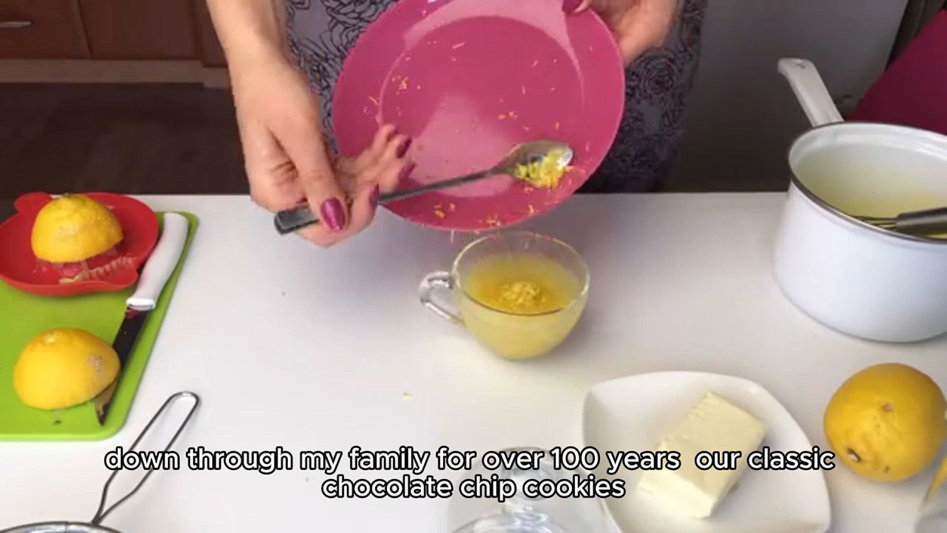 Video thumbnail for Chocolate chip cookies recipe