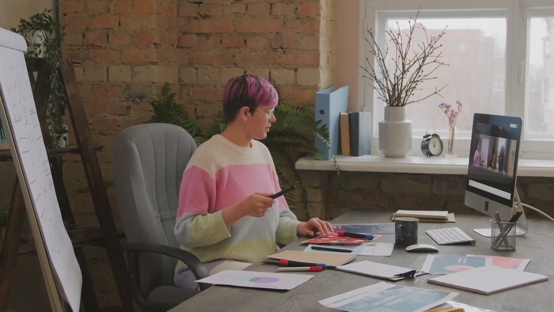 Video thumbnail for Navigating Virtual Waters: Effective Communication Strategies for Remote Work Success