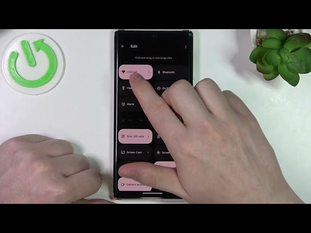 Video thumbnail for How to Enable Flashlight in Android 13 – Find Flashlight