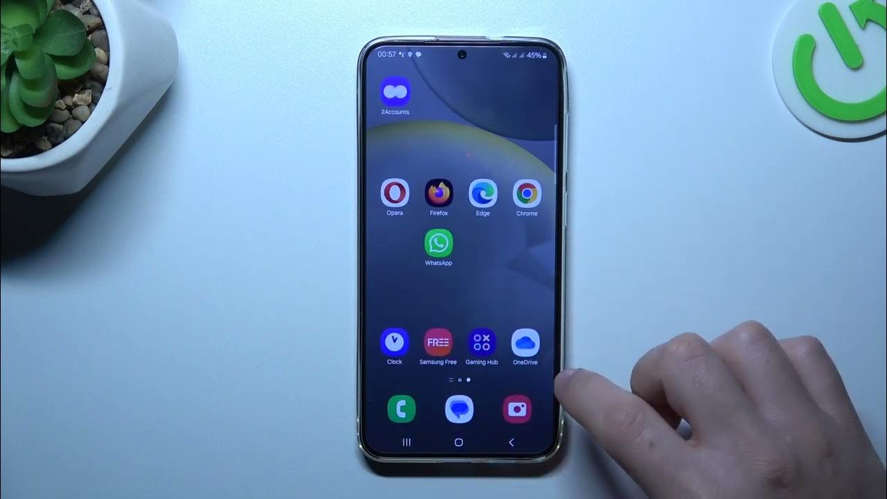 Video thumbnail for How to Turn Off Icon Notification Dots on SAMSUNG Galaxy S24+