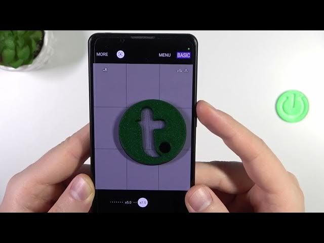 Video thumbnail for How to Use Maximum Camera Zoom in SONY Xperia 5 IV – Magnification Option