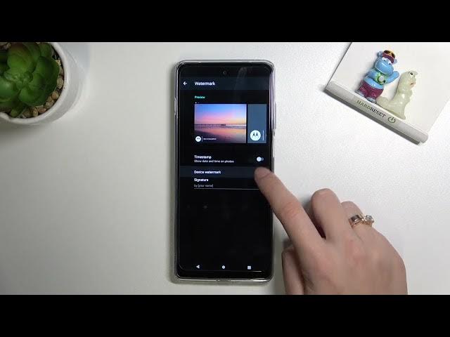Video thumbnail for How to Turn On / Off Camera Watermark in MOTOROLA Moto G200 5G – Find Watermark Option