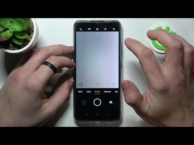 Video thumbnail for How to Take a Camera Picture Using Palm Gesture on REALME C25s // Show Palm