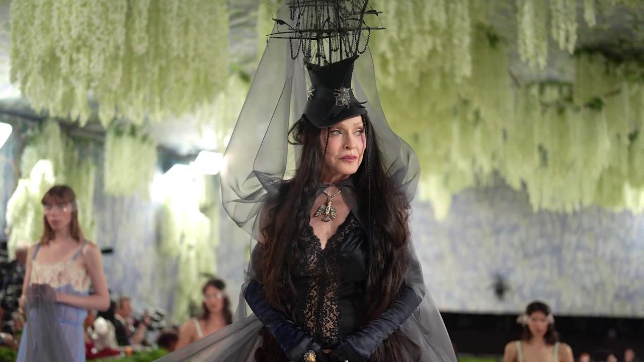 Video thumbnail for UNCAPTIONED: Madonna argues AI is the 'opposite of making art'.