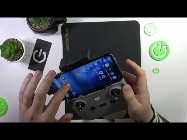 Video thumbnail for How to Connect DJI Mini 2 SE Drone & RC to Your Phone - DJI Fly App