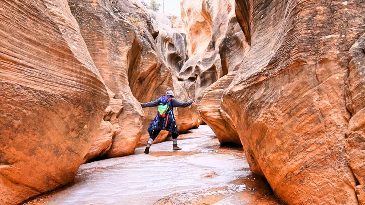 Video thumbnail for Bryce Canyon Hiking Adventure: Willis Creek & Bull Valley Gorge