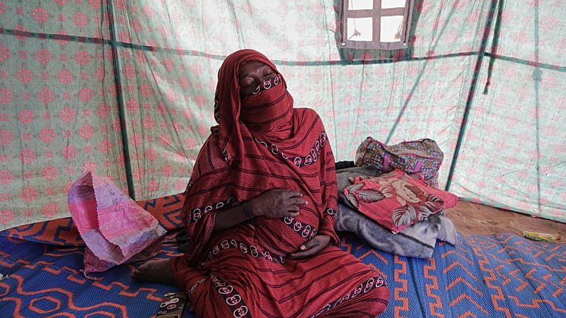 Video thumbnail for Sudan: Pregnant women embark on harrowing journeys to flee El-Fasher violence