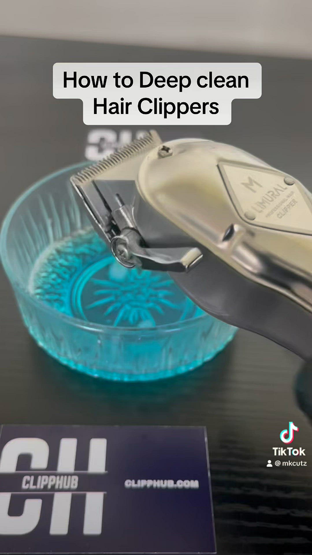 Video thumbnail for Dip clipper in clipper spray vid