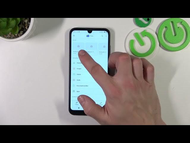 Video thumbnail for How to Enter File Manager on MOTOROLA Moto E6S? - Manage Files