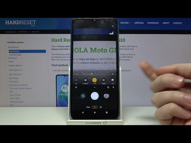 Video thumbnail for How to Use Camera Pro Mode in MOTOROLA Moto G10 | Advanced Camera Settings