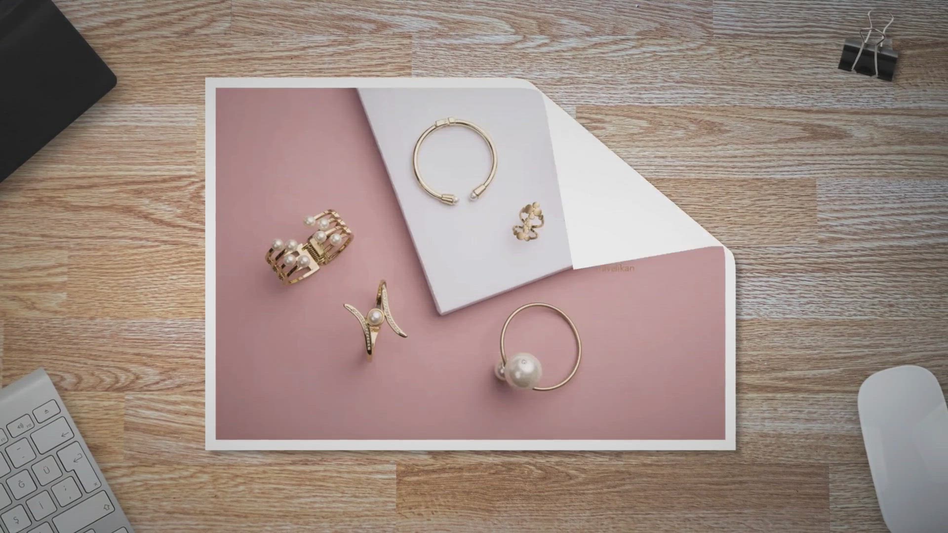 Video thumbnail for 15 Best Things To Buy in Paris