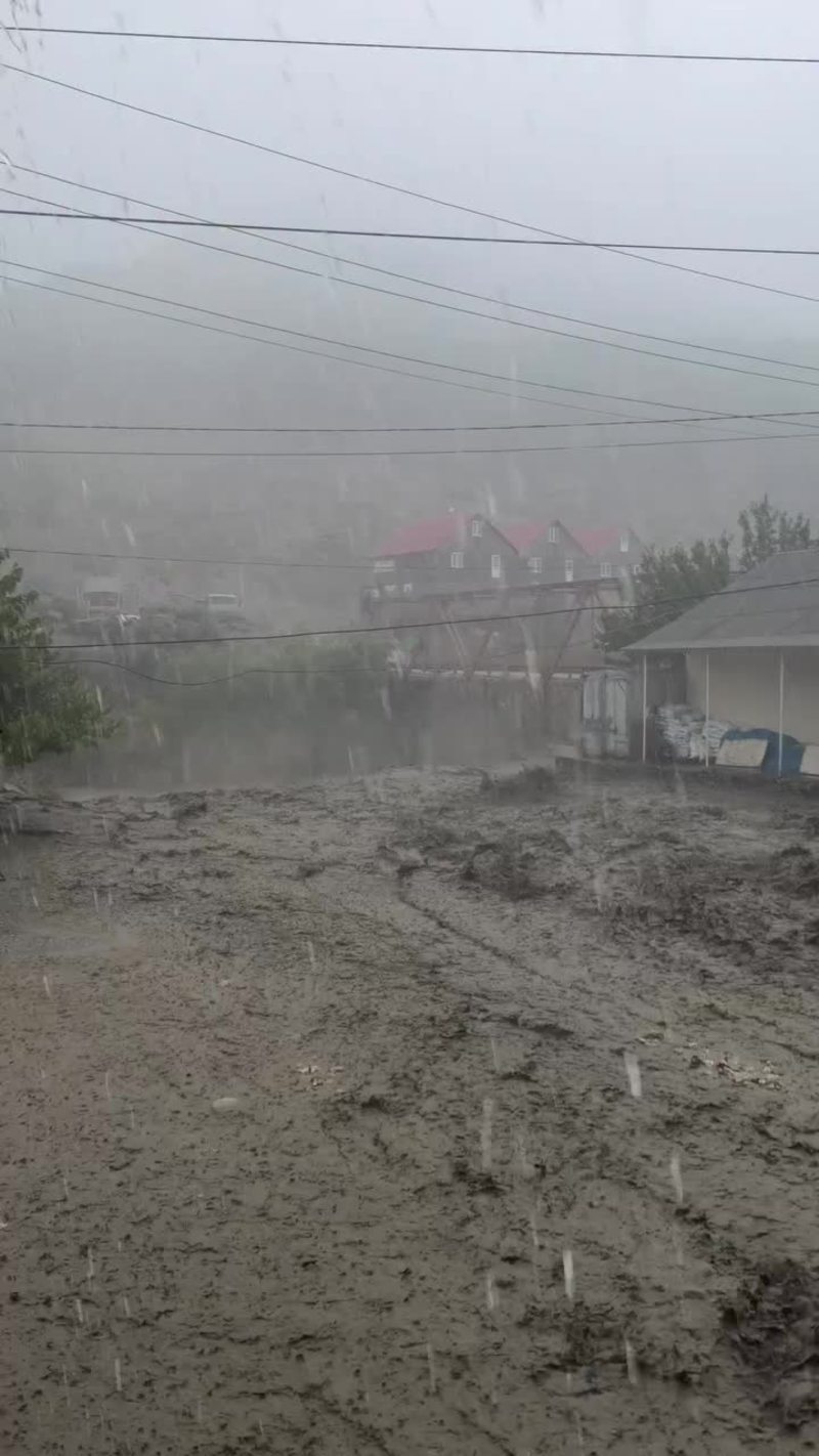 Video thumbnail for Massive Mudflow Flooding Mountain Village Streets
