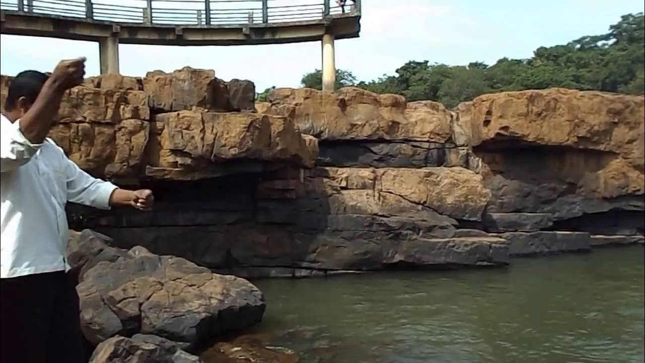 'Video thumbnail for Fishing in Indian river/Fishing with hooks/Catching fish by hook'