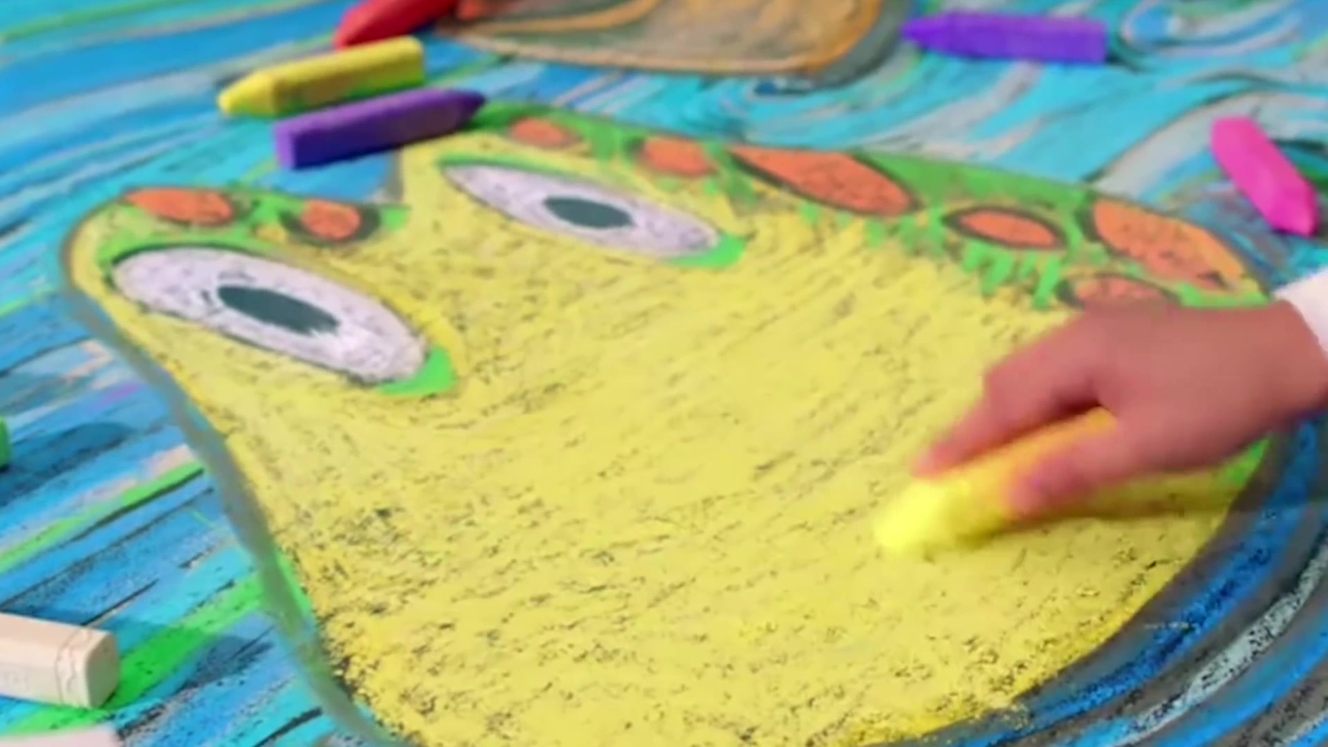 Video thumbnail for Amazing Parenting Hacks You'll Wish You Knew Sooner