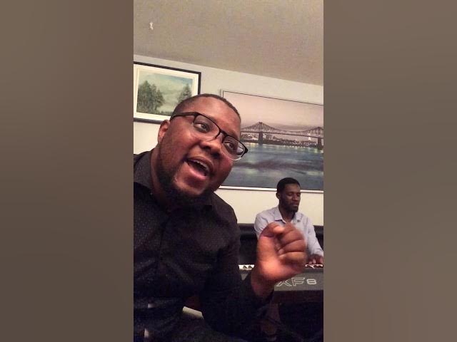 Video thumbnail for Tu change toute choses  by Israel Mbuyi