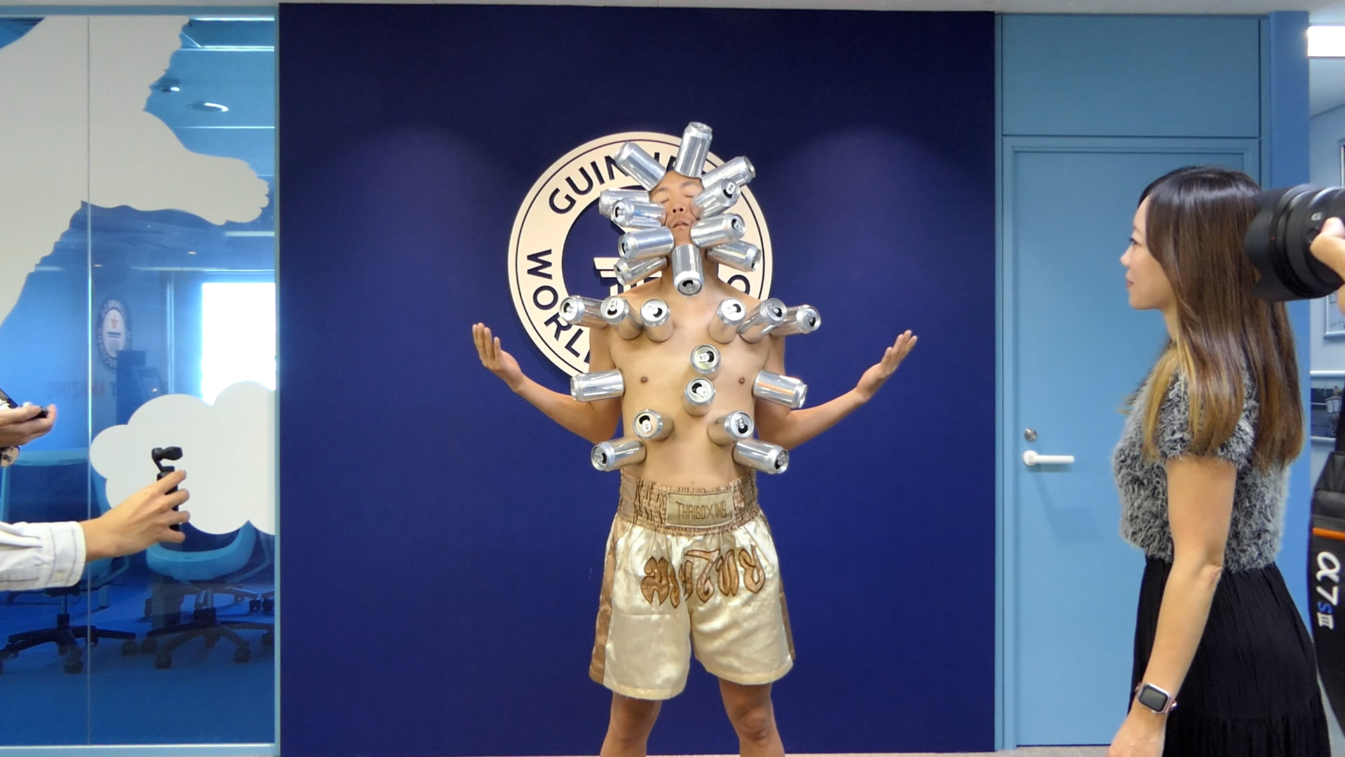 Video thumbnail for Most cans placed on the body using air suction - 25 by Shunicki Kanno