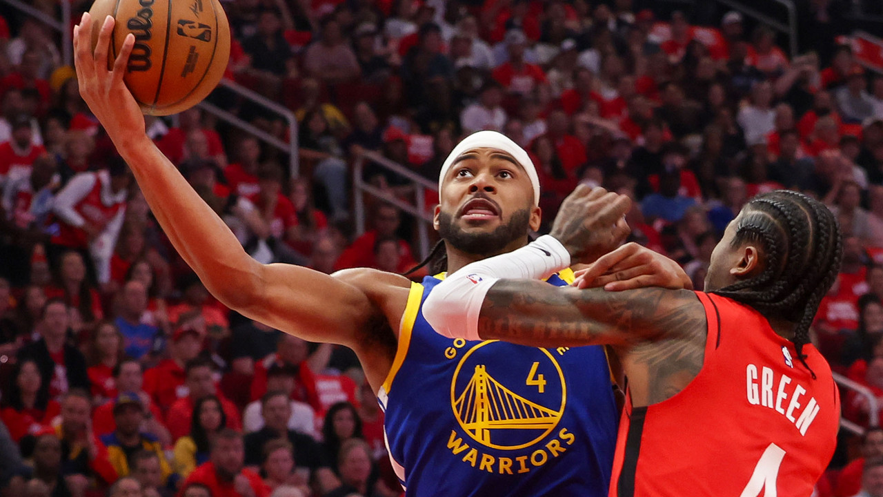 Video thumbnail for Do the Warriors Finish Off the Rockets Tonight?