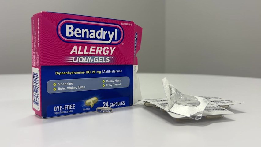 Video thumbnail for New Jersey Poison Control issues urgent warning over viral Benadryl social media trend