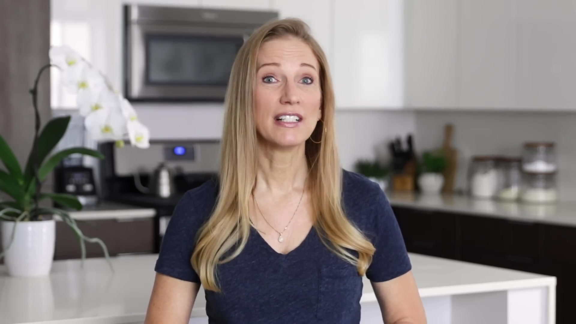 Video thumbnail for 119.BEST SHRIMP TACOS ¦ a serious flavor explosion (1080p 24fps)