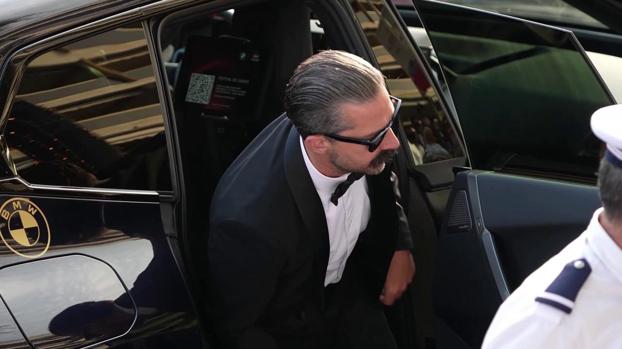 Video thumbnail for UNCAPTIONED: FKA Twigs settles lawsuit against Shia LaBeouf.