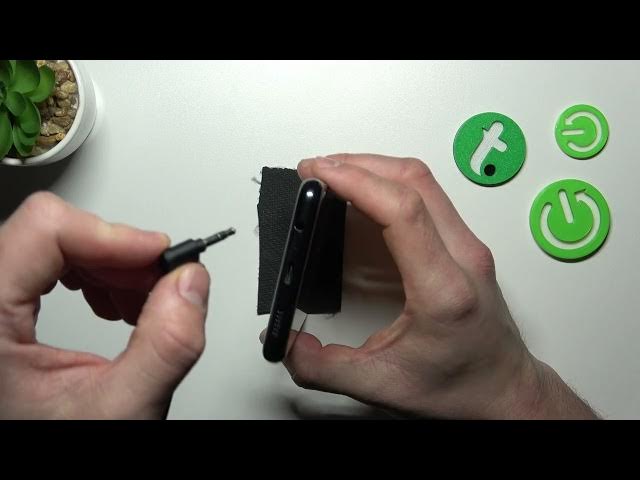 Video thumbnail for How to Insert Headphones to Samsung Galaxy A04s - Connect Headphones