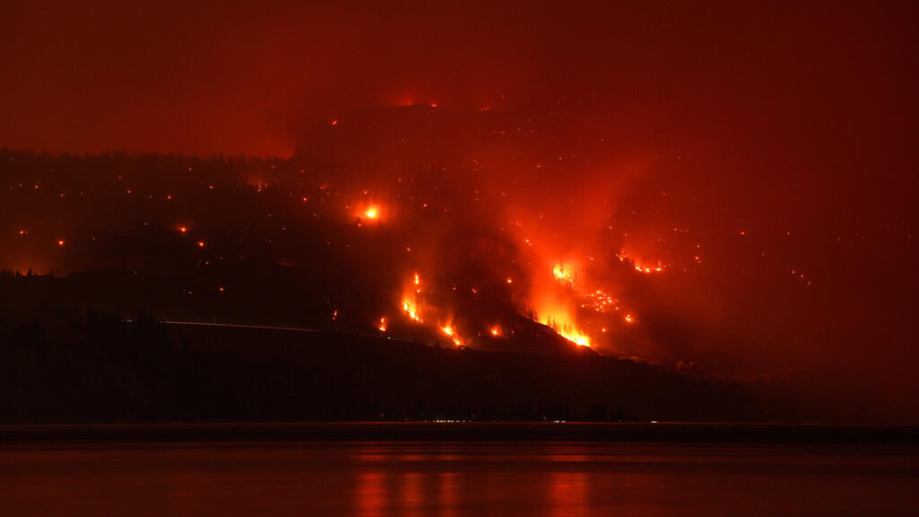 Video thumbnail for Wildfires: British Columbia declares state of emergency, thousands forced to flee homes