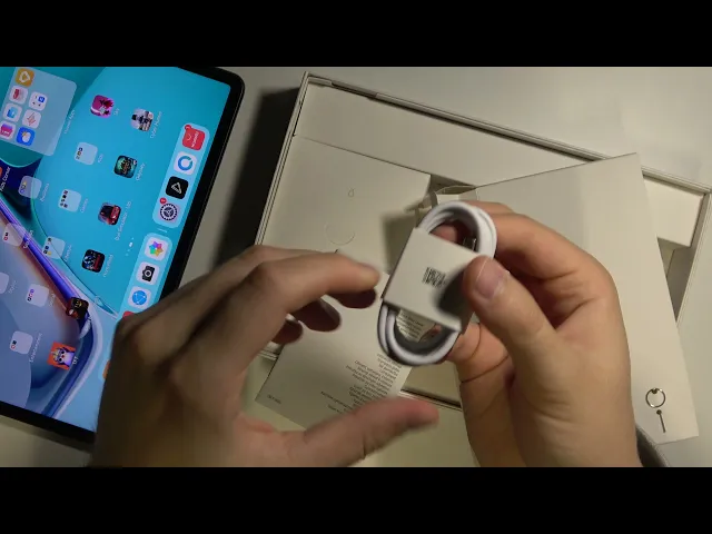 Video thumbnail for Does Huawei MatePad 11 have USB C Cable in Box? EU Distribution