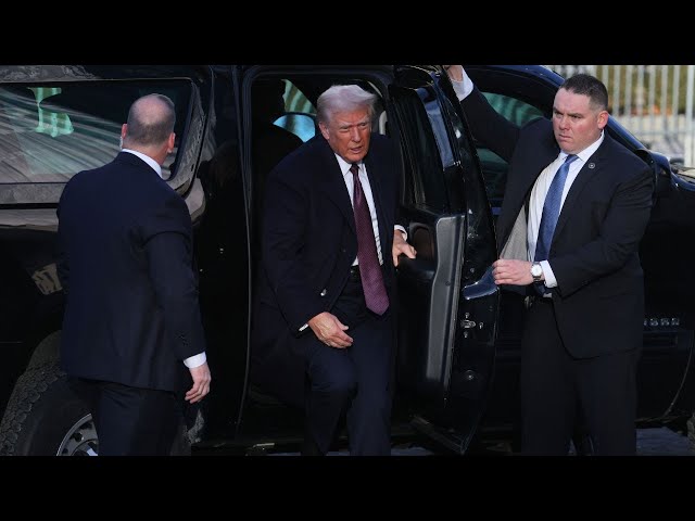 Video thumbnail for BREAKING: Trump Ambushed At Church Service - Chaos Ensues