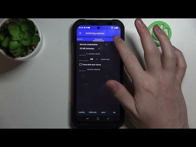 Video thumbnail for How to Pack Files Into Rar & Zip Archives on DOOGEE V20