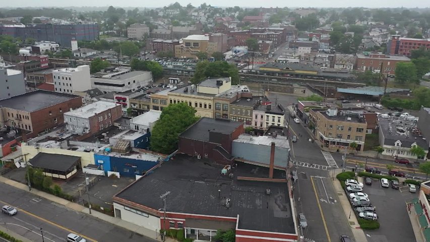 Video thumbnail for Radioactive material found in garbage truck disrupts trash collection in Port Chester