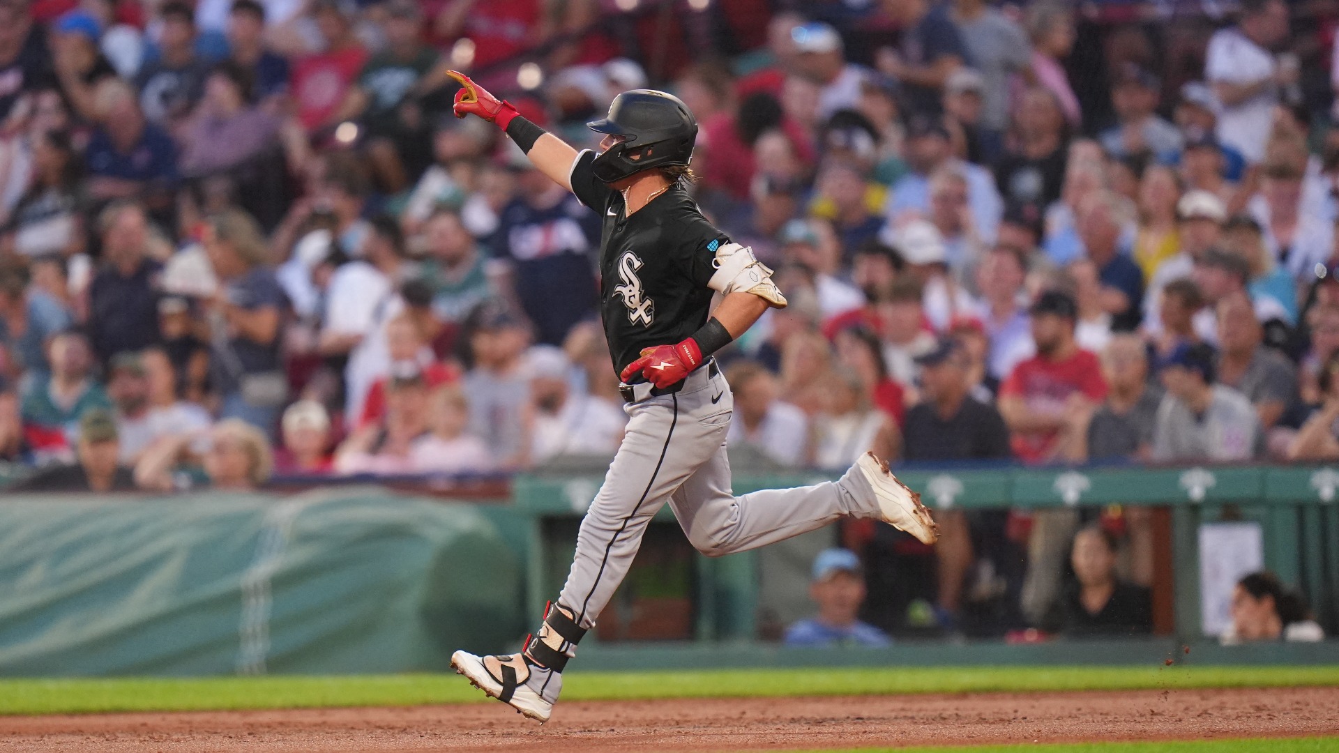 Video thumbnail for Can the White Sox Claim the AL Central This Season?