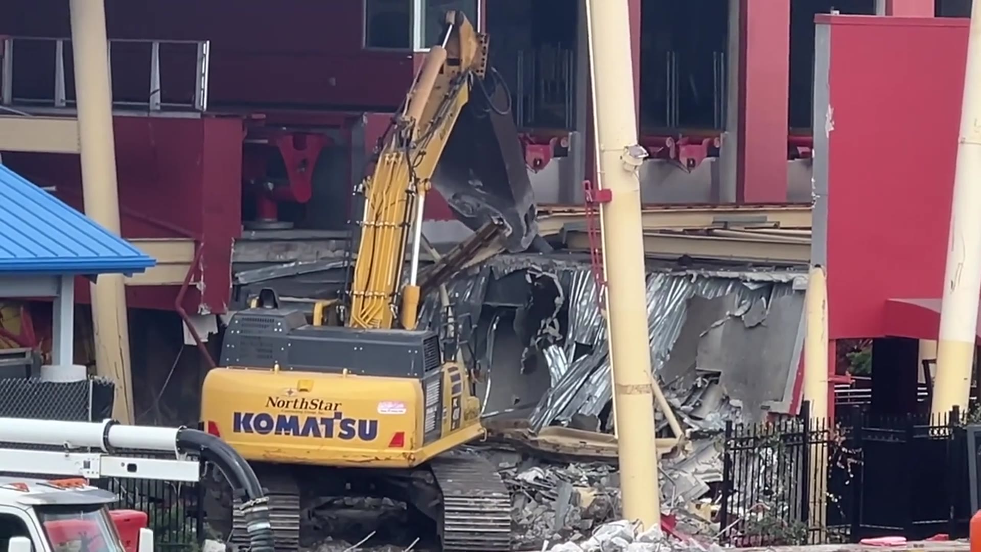 'Video thumbnail for Rip Ride Rockit Station Demolition and Loop Dismantle Progress From Universal Orlando'