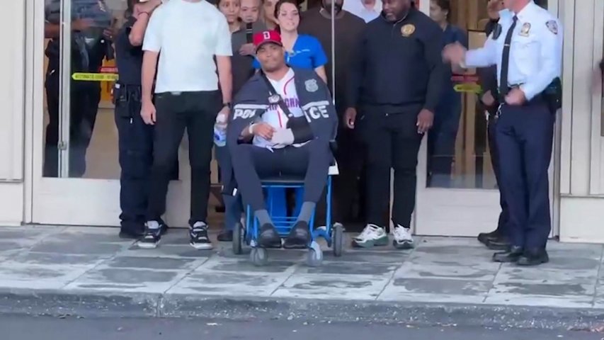 Video thumbnail for NYPD detective stabbed during robbery released from hospital