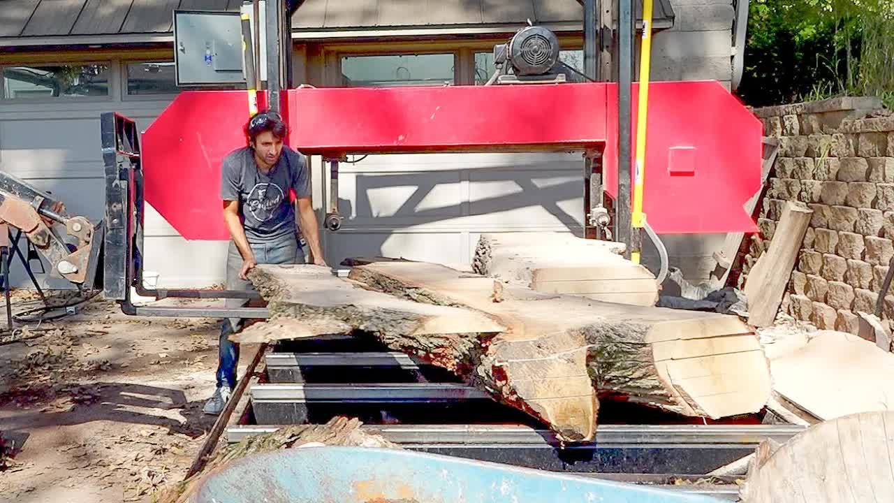 Video thumbnail for Matthew Cremona: Sawing White Oak & Ash Logs into Slabs - Portable Sawmill