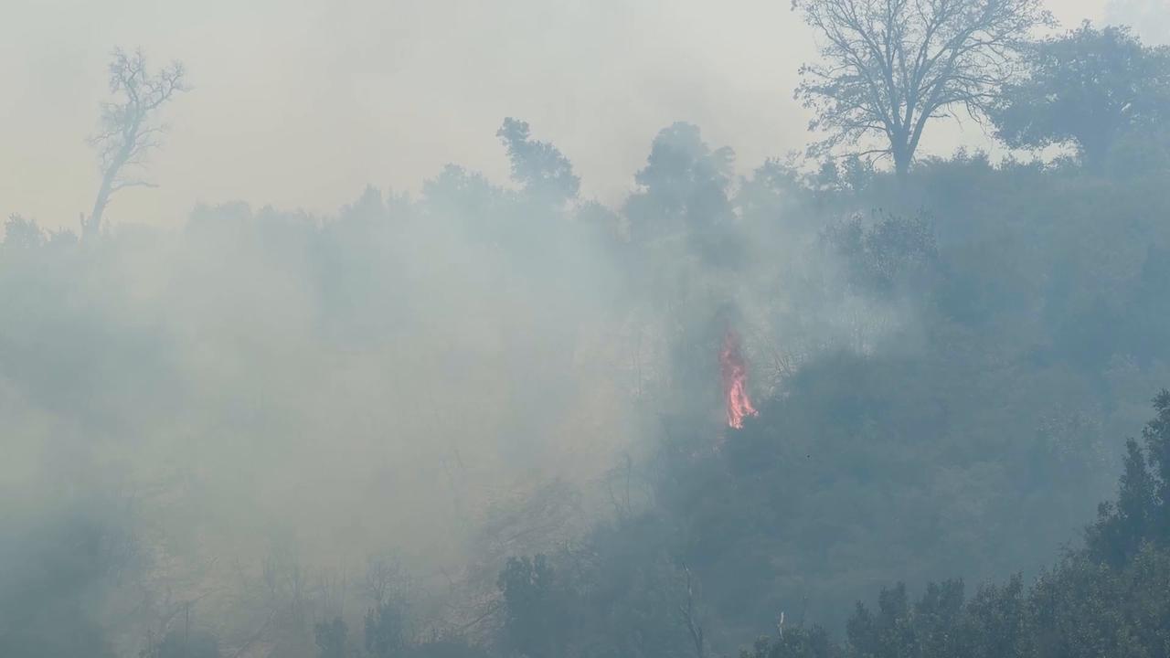 Video thumbnail for US: Wildfire continues to burn in California's Big Sur after scorching more than 1,700 acres.