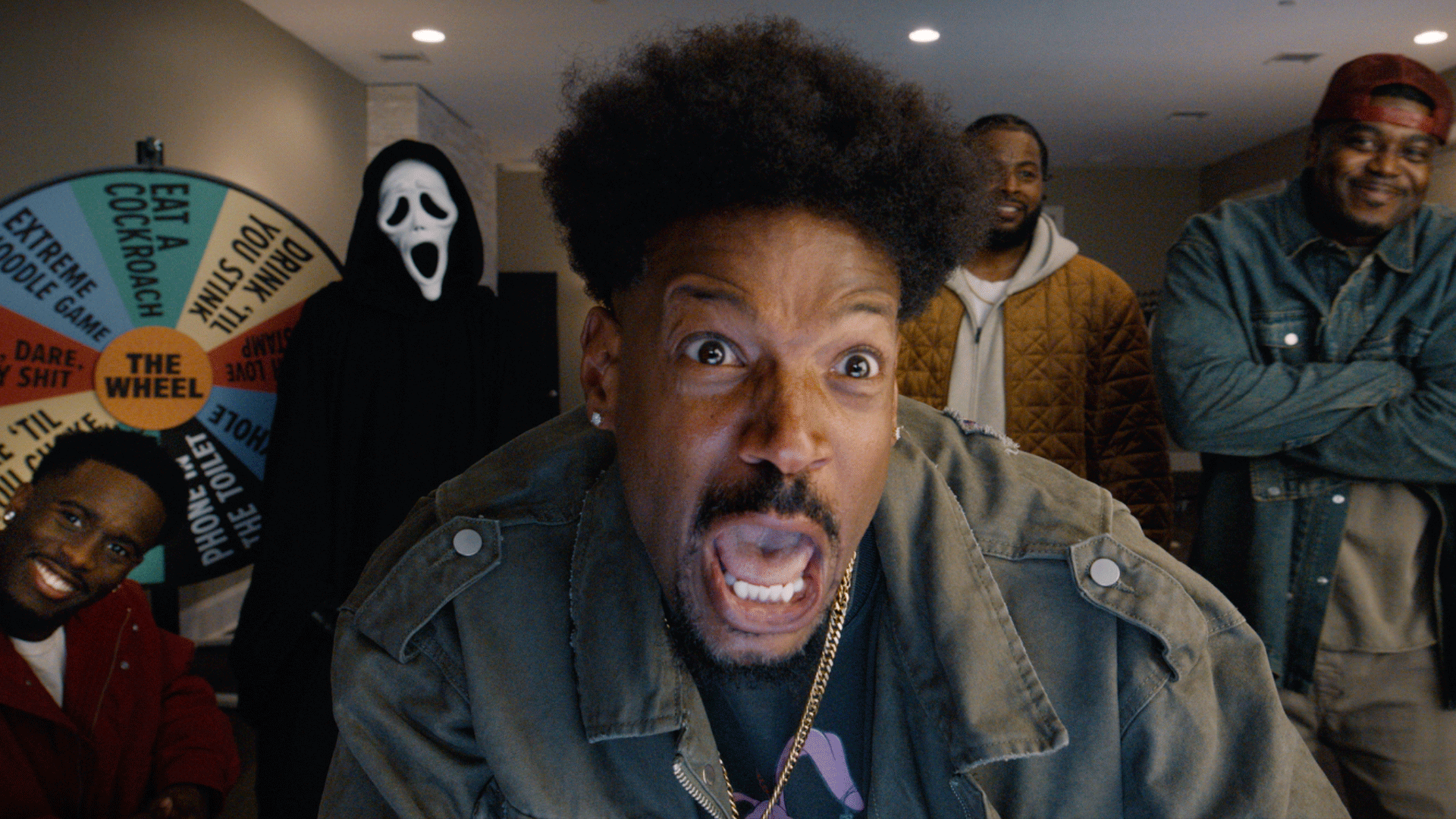 Video thumbnail for Scary Movie - Official 'The Wayans' Featurette