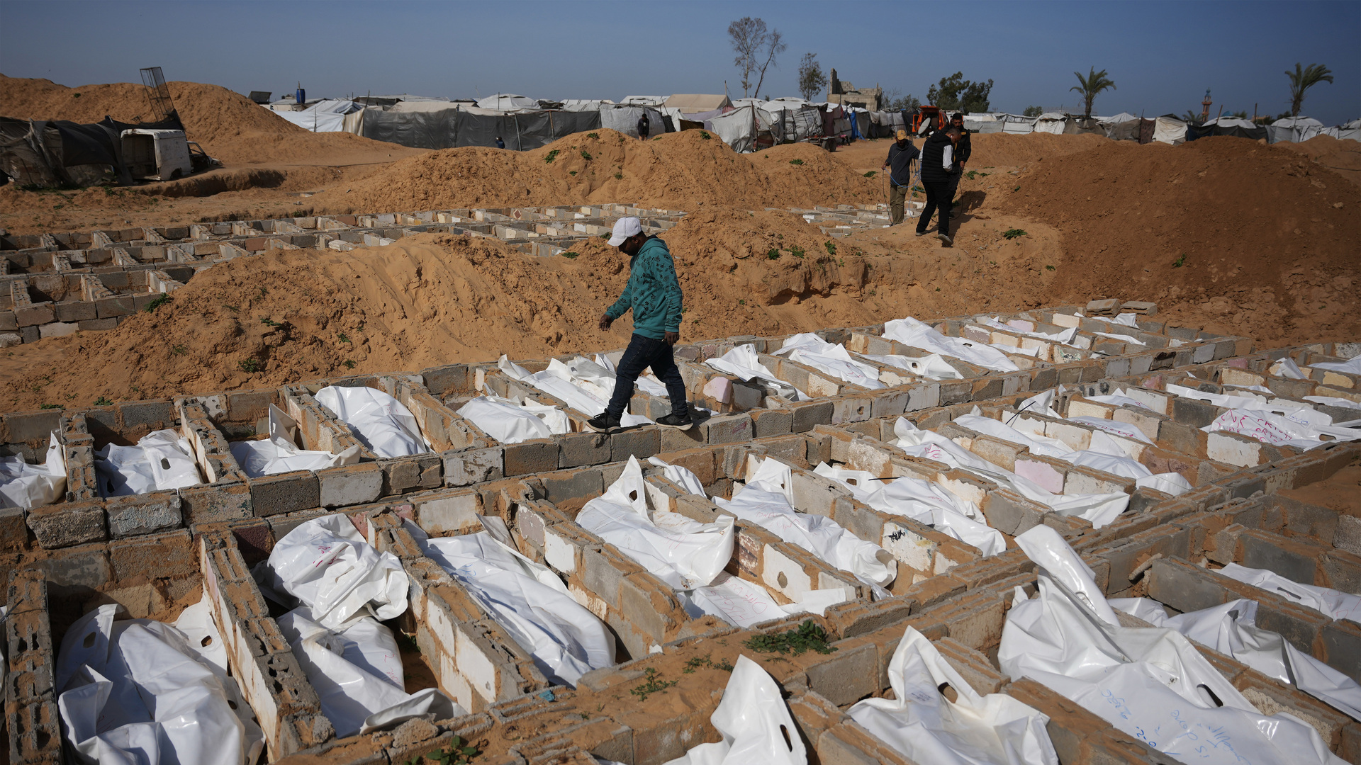 Video thumbnail for Mass burial for dozens of Palestinians who couldn’t be identified