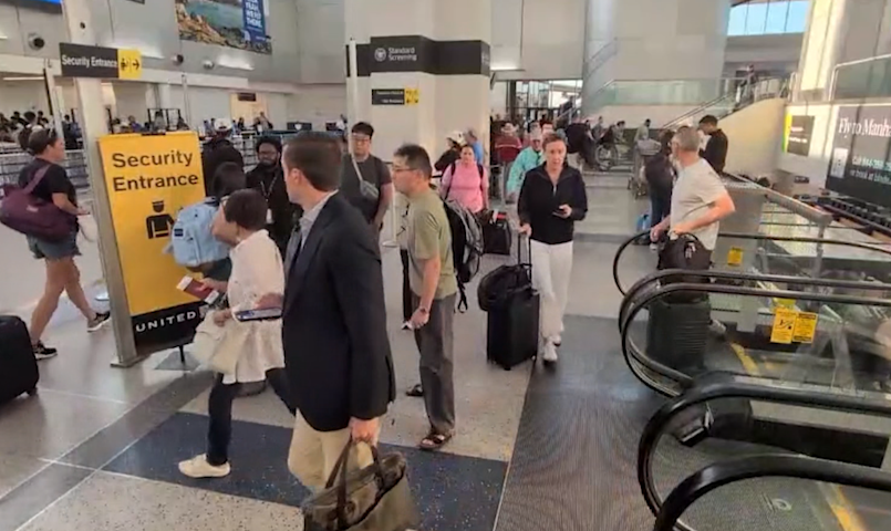 Video thumbnail for Storms trigger flight delays and cancellations at Newark Airport