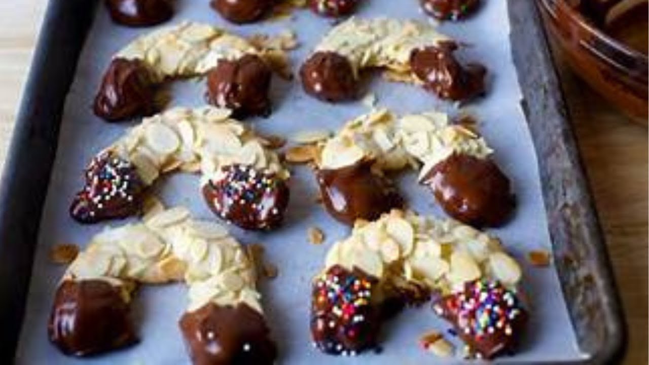 'Video thumbnail for Almond horn cookies recipe: video blog'