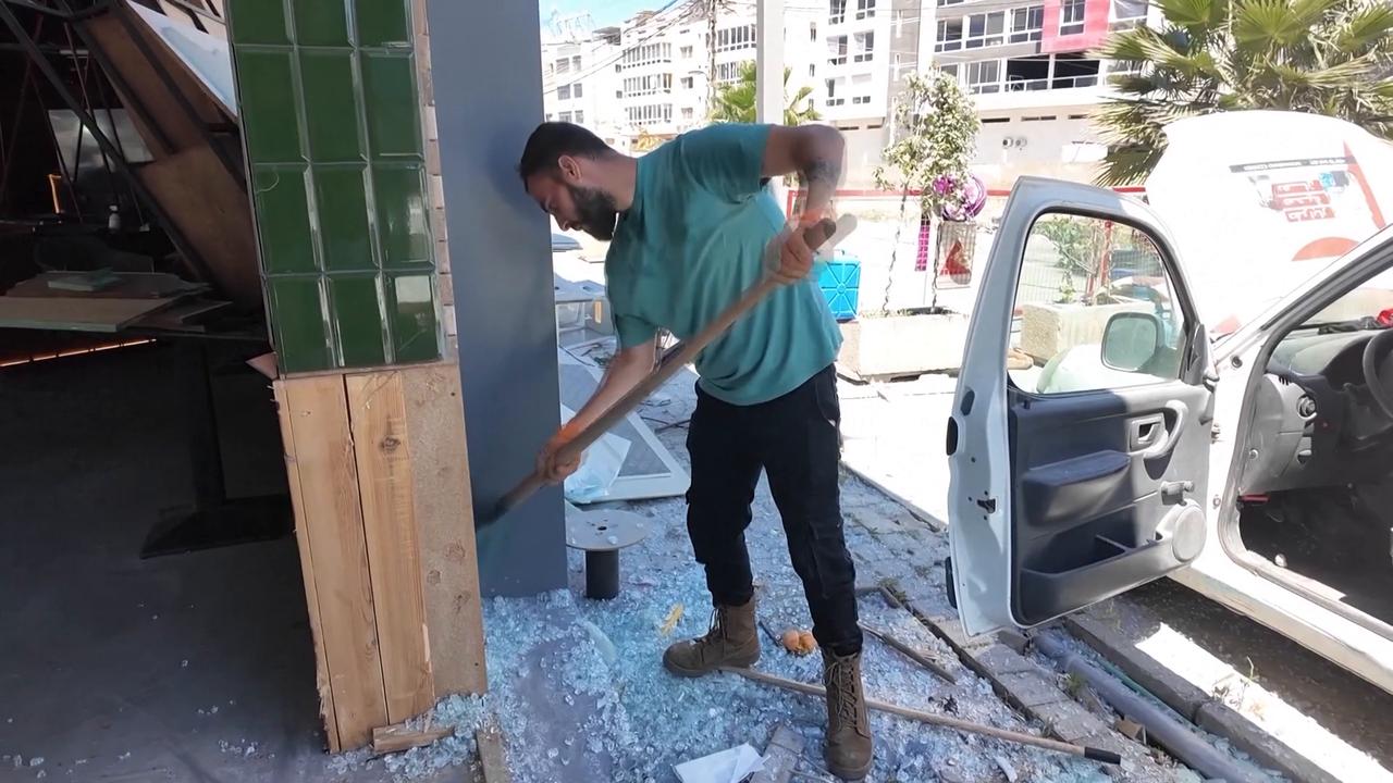 Video thumbnail for Lebanon: Civilians recall horrible air strike.