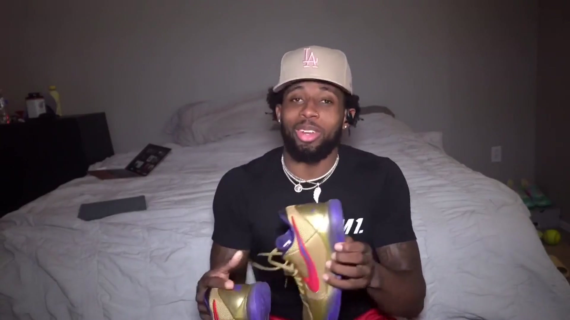'Video thumbnail for KOBE 5 PERFORMANCE REVIEW(Cash or Trash?)'