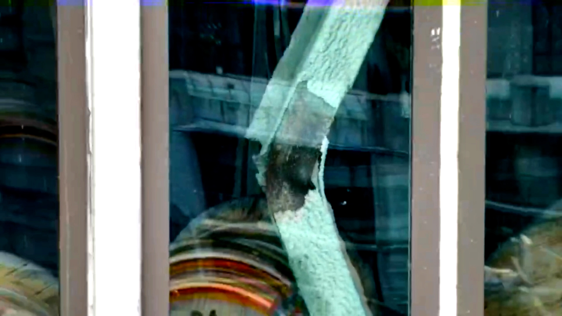 Video thumbnail for Unstable Manhattan skyscraper triggers collapse fears