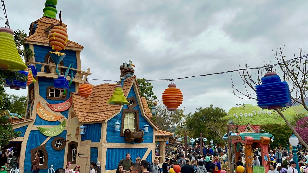 'Video thumbnail for Tour of Goofy's House Mickey's Toontown Reopening Day at Disneyland - March 19, 2023 4K'