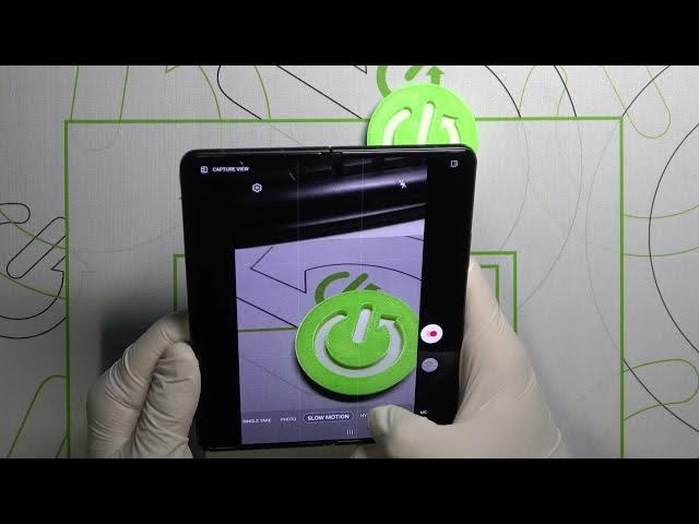 Video thumbnail for Samsung Galaxy Z Fold 3 5G – Camera Preview