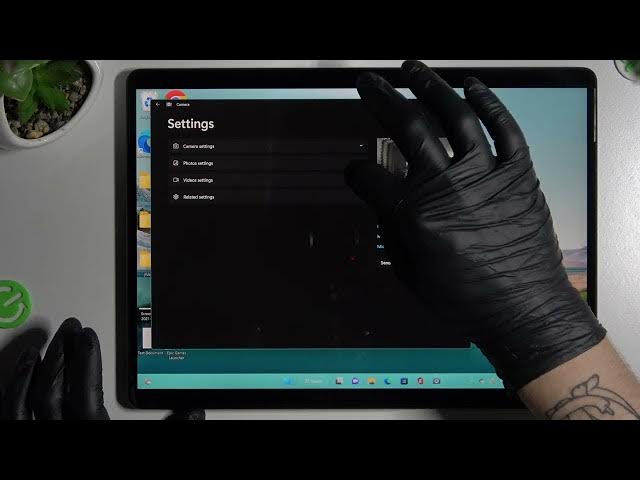 Video thumbnail for Microsoft Surface Pro X - How To Change Photo Quality